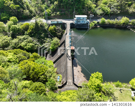 Gona Dam, Higashikagawa City, Kagawa Prefecture Gona Dam, Higashikagawa City, Kagawa Prefecture 141301616