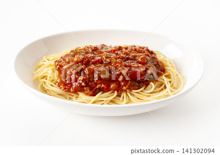 spaghetti with meat sauce 141302094
