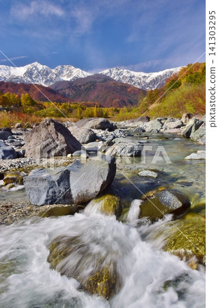 A view of the snow-capped peaks of Hakuba from Hakuba Village in autumn. A view of the snow-capped peaks of Hakuba from Hakuba Village in autumn. 141303295