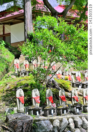 伊歐寺,水子地藏(流產胎兒的守護神),二十三屋寺,秩父郡美濃町 伊歐寺,水子地藏(流產胎兒的守護神),二十三屋寺,秩父郡美濃町 141303519