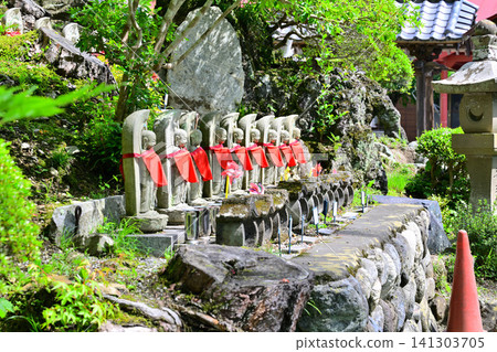 Iōji Temple, Mizuko Jizo (guardian deity of aborted fetuses), Nijūsanya-ji Temple, Minano-machi, Chichibu-gun 141303705