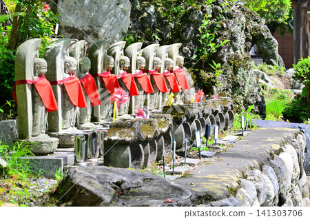 Iōji Temple, Mizuko Jizo (guardian deity of aborted fetuses), Nijūsanya-ji Temple, Minano-machi, Chichibu-gun Iōji Temple, Mizuko Jizo (guardian deity of aborted fetuses), Nijūsanya-ji Temple, Minano-machi, Chichibu-gun 141303706