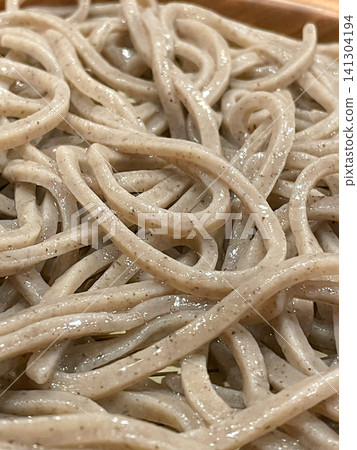 Freshly boiled country-style soba noodles Freshly boiled country-style soba noodles 141304194