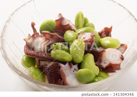 章魚、毛豆和沙拉(生牛肉片式) 章魚、毛豆和沙拉(生牛肉片式) 141304348