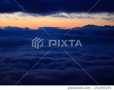 Dawn scenery in Tono City, Iwate Prefecture Dawn scenery in Tono City, Iwate Prefecture 141305201