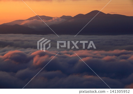 Dawn scenery in Tono City, Iwate Prefecture Dawn scenery in Tono City, Iwate Prefecture 141305952