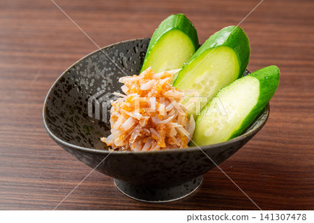 鯊魚軟骨的酥脆口感,李子果凍 鯊魚軟骨的酥脆口感,李子果凍 141307478