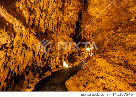 Scenery of Nakahara Limestone Cave, Miyako Island Scenery of Nakahara Limestone Cave, Miyako Island 141307549