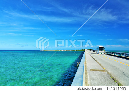 Okinawa Blue sky and sea from Ikema Bridge Okinawa Blue sky and sea from Ikema Bridge 141315063