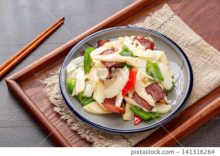 stir Fried Smoked Pork with Bamboo Shoots and Bell Peppers Traditional Hunan Dish stir Fried Smoked Pork with Bamboo Shoots and Bell Peppers Traditional Hunan Dish 141316264