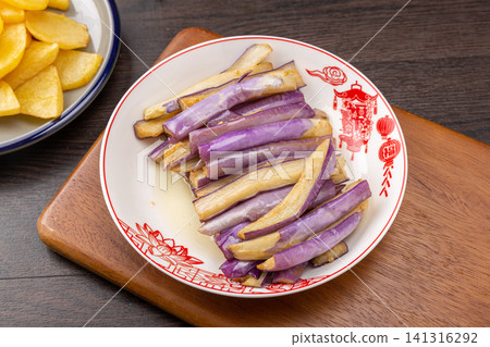 deep Fried Eggplant Slices Ingredient for Traditional Chinese Di San Xian deep Fried Eggplant Slices Ingredient for Traditional Chinese Di San Xian 141316292