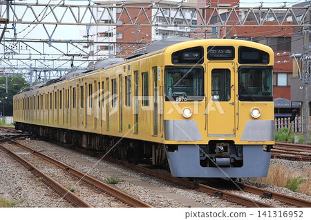 [Seibu] New 2000 series (Kokubunji Line: Ogawa Station) 141316952
