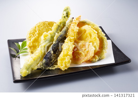 夏日天婦羅拼盤 夏日天婦羅拼盤 141317321