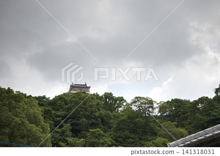 Karatsu Castle under a cloudy sky Karatsu Castle under a cloudy sky 141318031