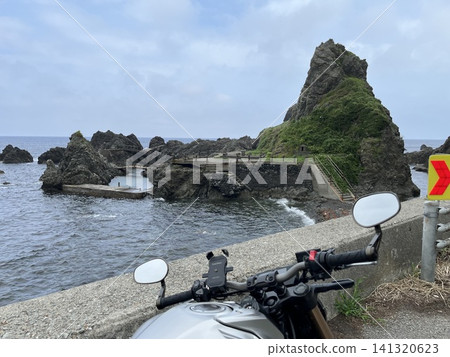 佐渡島 船覺岩 141320623