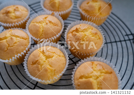 Homemade snack: Rice flour muffins 141321132