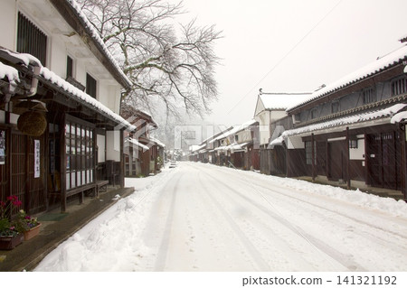 Snowscape of Kumagawa-juku on the Saba Kaido Road: "Nationally Designated Important Preservation District for Groups of Traditional Buildings" Snowscape of Kumagawa-juku on the Saba Kaido Road: "Nationally Designated Important Preservation District for Groups of Traditional Buildings" 141321192