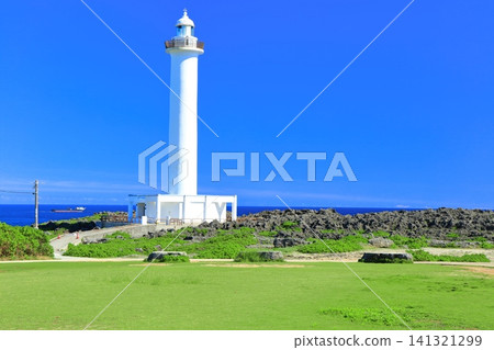 [Okinawa Prefecture] Zanpa Cape Lighthouse and the East China Sea under a clear sky 141321299