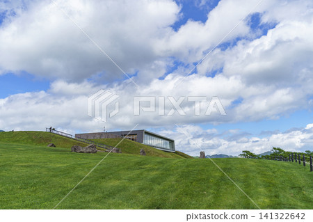 Naitai Terrace and Naitai Highland Ranch in Kamishihoro Town, Hokkaido: A spectacular scenic spot in early summer. Naitai Terrace and Naitai Highland Ranch in Kamishihoro Town, Hokkaido: A spectacular scenic spot in early summer. 141322642