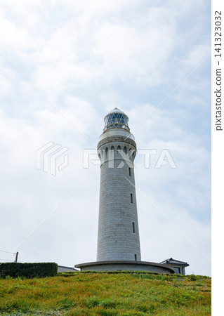 山口縣 / 珍貴的未上漆石頭燈塔“角島燈塔” 141323032