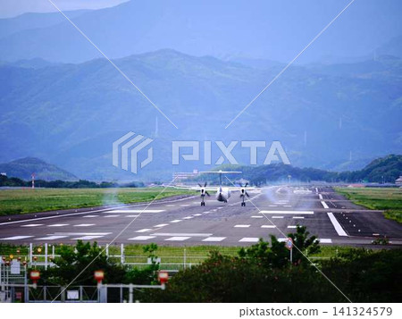 Airplane landing 141324579