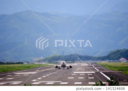 Airplane landing Airplane landing 141324606