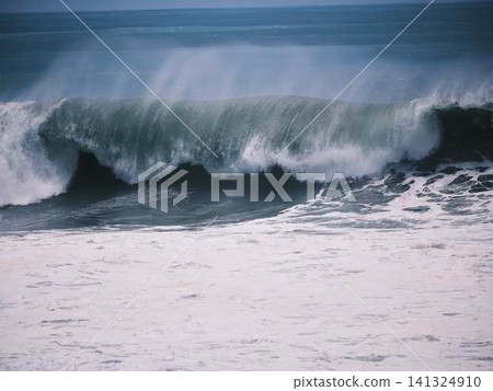 Typhoon wave Typhoon wave 141324910