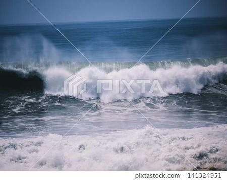 Typhoon wave Typhoon wave 141324951