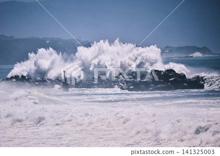 Typhoon wave Typhoon wave 141325003