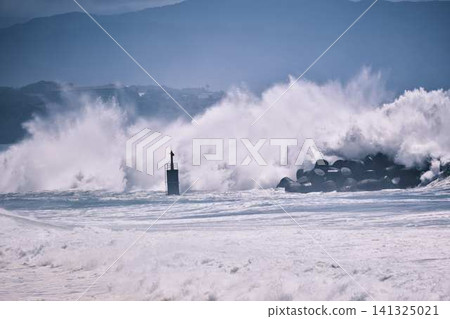 Typhoon wave Typhoon wave 141325021