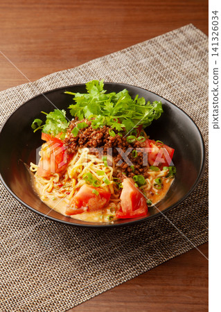 Bowlless noodles Bowlless noodles 141326034