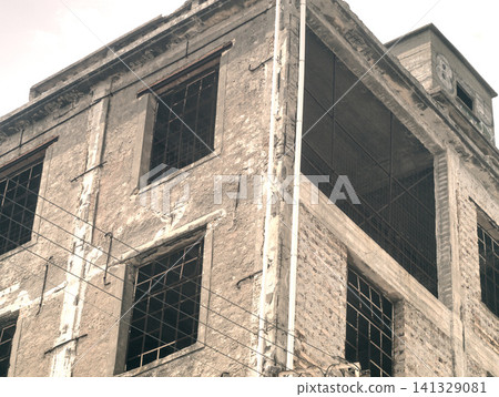 old building under construction old building under construction 141329081