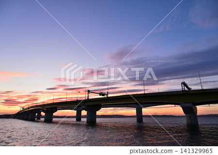bridge dyed in the morning glow bridge dyed in the morning glow 141329965