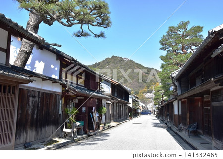 Shinmachi Street and Hachimanyama Mountain, Omihachiman City, Shiga Prefecture Shinmachi Street and Hachimanyama Mountain, Omihachiman City, Shiga Prefecture 141332465