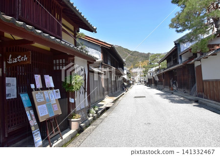 滋賀郡近江八幡市新町通及八幡山 滋賀郡近江八幡市新町通及八幡山 141332467
