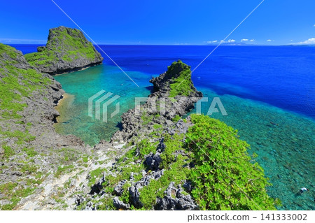 【沖繩縣】晴空下的前田岬和東海 【沖繩縣】晴空下的前田岬和東海 141333002