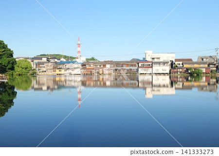一座沒有邊界的城鎮 1170215 一座沒有邊界的城鎮 1170215 141333273