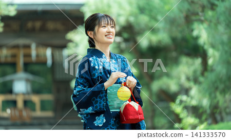Japanese summer - Japanese women in yukata Japanese summer - Japanese women in yukata 141333570