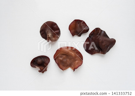Raw wood ear mushrooms Raw wood ear mushrooms 141333752