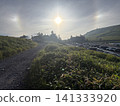 Summer scenery viewed from the parking area of Utsukushigahara Plateau: Sun dogs and halos. 141333920