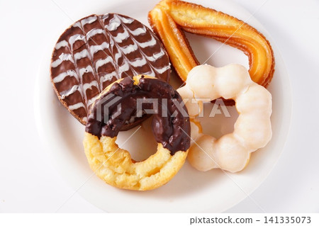 美味的甜甜圈 141335073