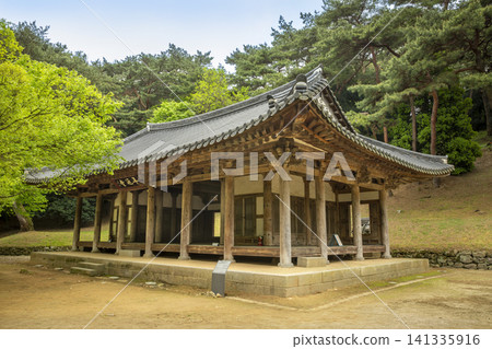Gochang Dongheon (Oedongheon) of Gochang Eupseong Fortress Gochang Dongheon (Oedongheon) of Gochang Eupseong Fortress 141335916