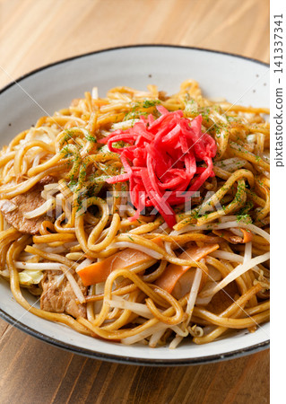 炒麵 141337341