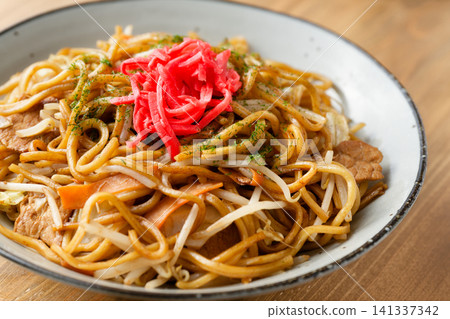 Fried noodles  141337342