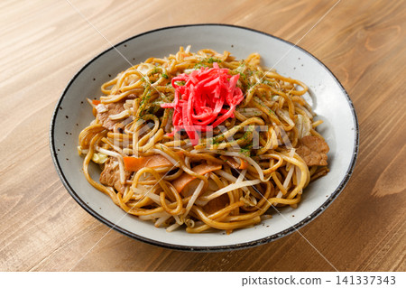 炒麵 141337343