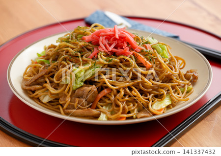 炒麵 141337432