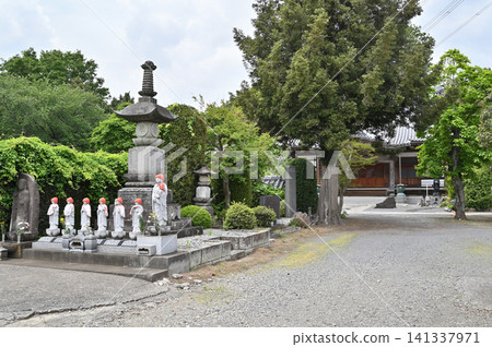 岩槻市漫步:將軍寺(真言宗智山派)、六尊地藏菩薩像、法京院塔 岩槻市漫步:將軍寺(真言宗智山派)、六尊地藏菩薩像、法京院塔 141337971