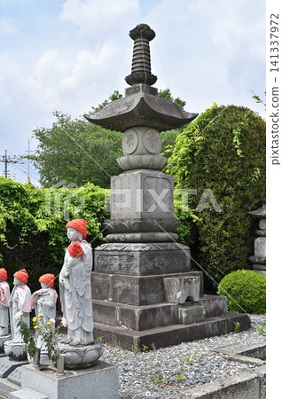 A Stroll Through Iwatsuki: Shogunji Temple (Shingon-shu Chizan-ha sect), Hokyoin Pagoda within the Temple Grounds A Stroll Through Iwatsuki: Shogunji Temple (Shingon-shu Chizan-ha sect), Hokyoin Pagoda within the Temple Grounds 141337972