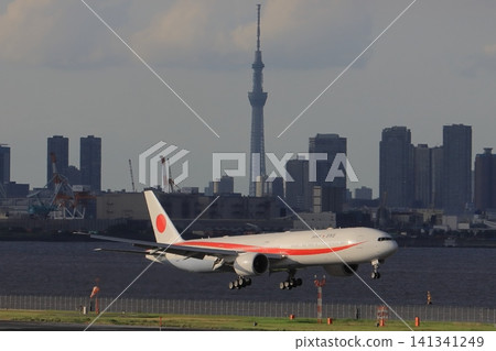 Government plane bathed in the setting sun Government plane bathed in the setting sun 141341249