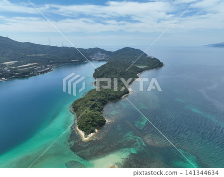 從福井縣瑞島拍攝的景色(無人機空拍) 從福井縣瑞島拍攝的景色(無人機空拍) 141344634